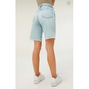 Good American 90s Distressed Bermuda Shorts New with Tags Women Size 4/27